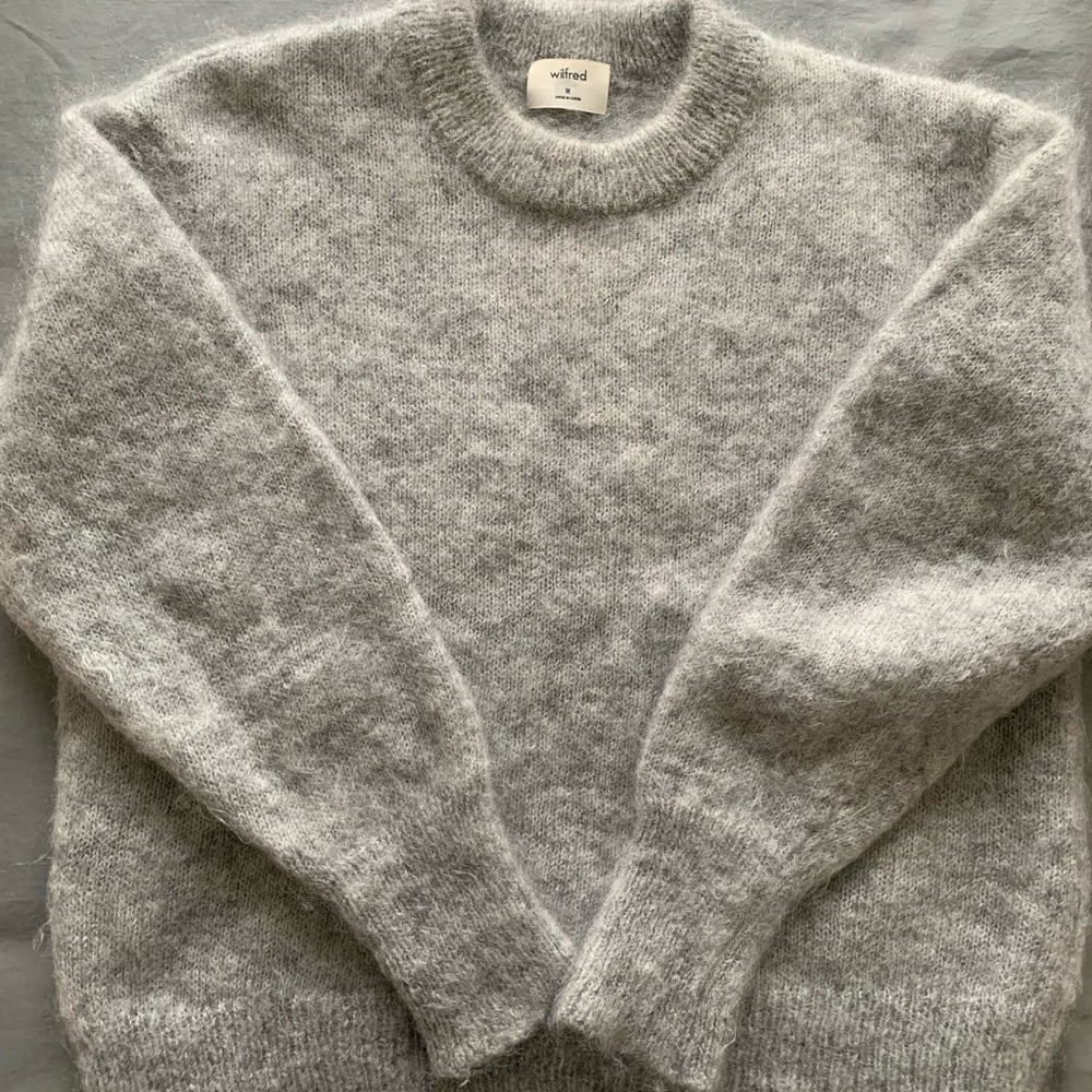 Aritzia Wilfred Fuzzy Gray Crewneck Sweater
